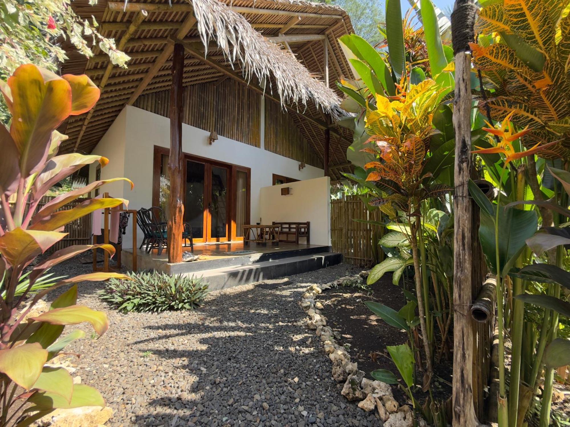 Rnv Eco Resort Bungalows Batukaras Bagian luar foto